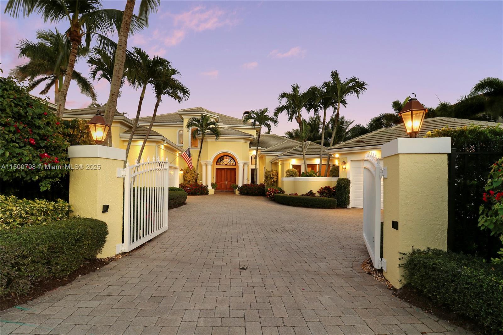 INDIAN HILLS - Residential