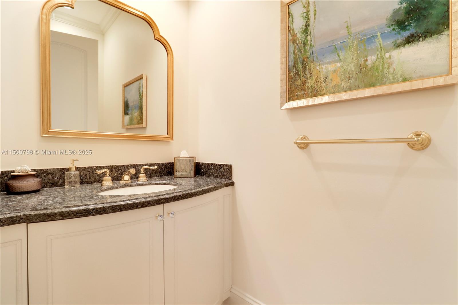 INDIAN HILLS - Residential