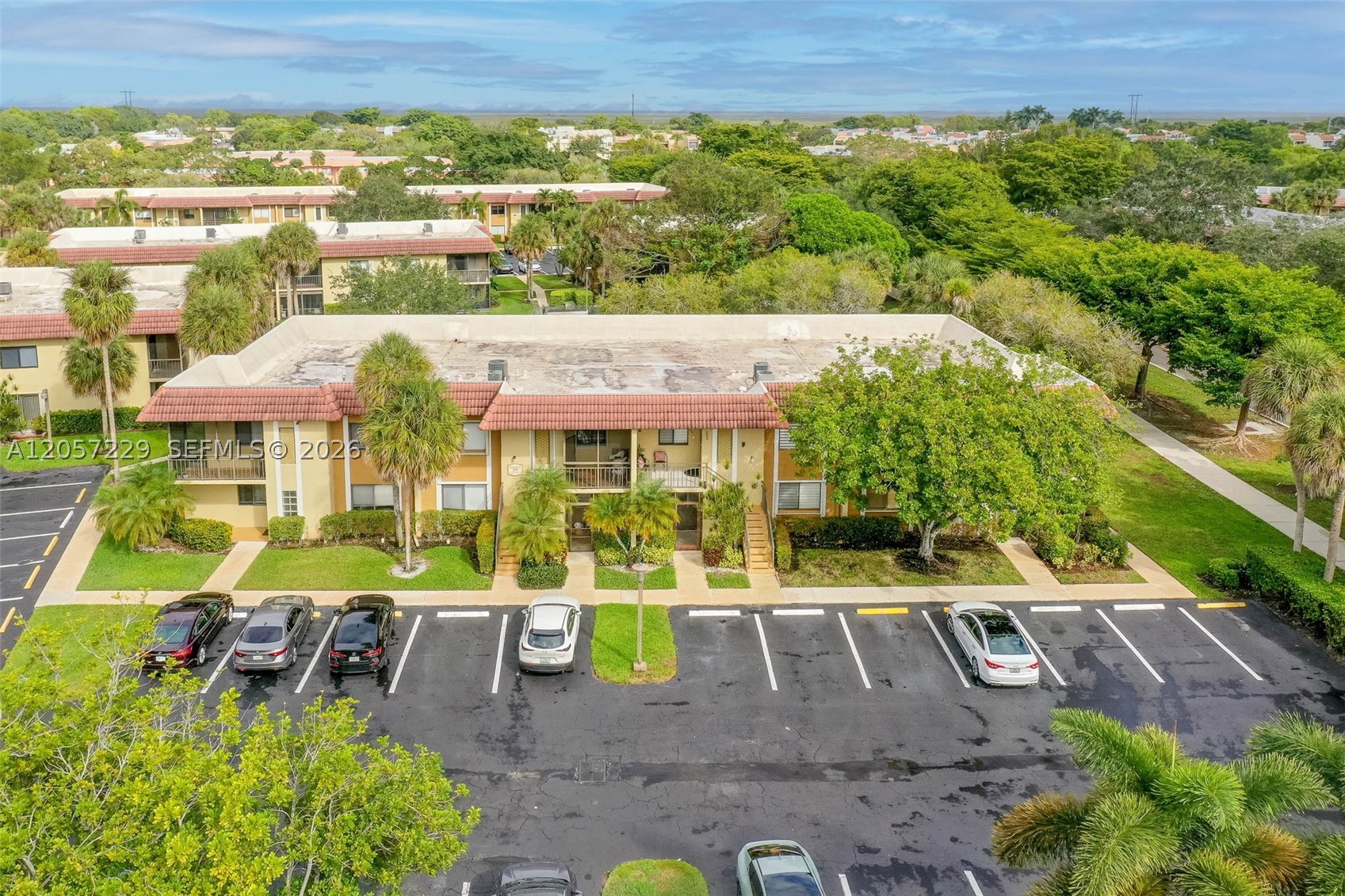 RACQUET CLUB APARTMENTS A - Residential