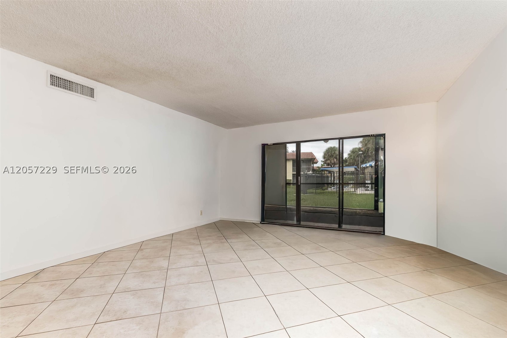 RACQUET CLUB APARTMENTS A - Residential