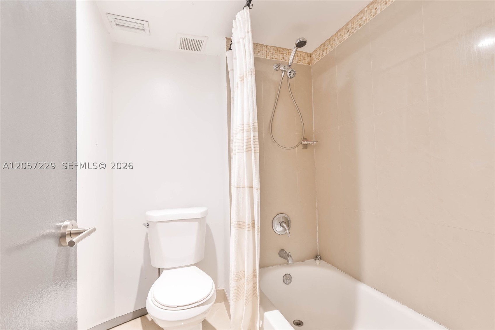 RACQUET CLUB APARTMENTS A - Residential