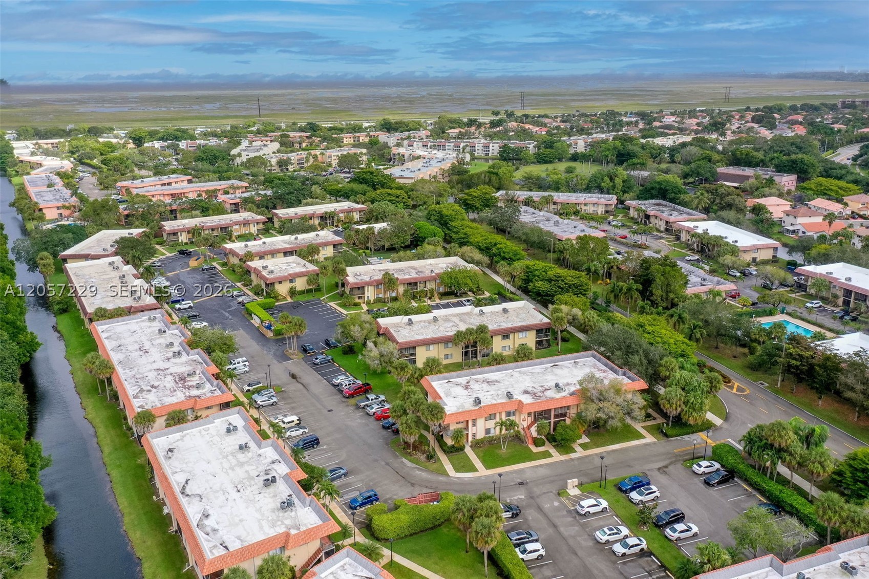 RACQUET CLUB APARTMENTS A - Residential