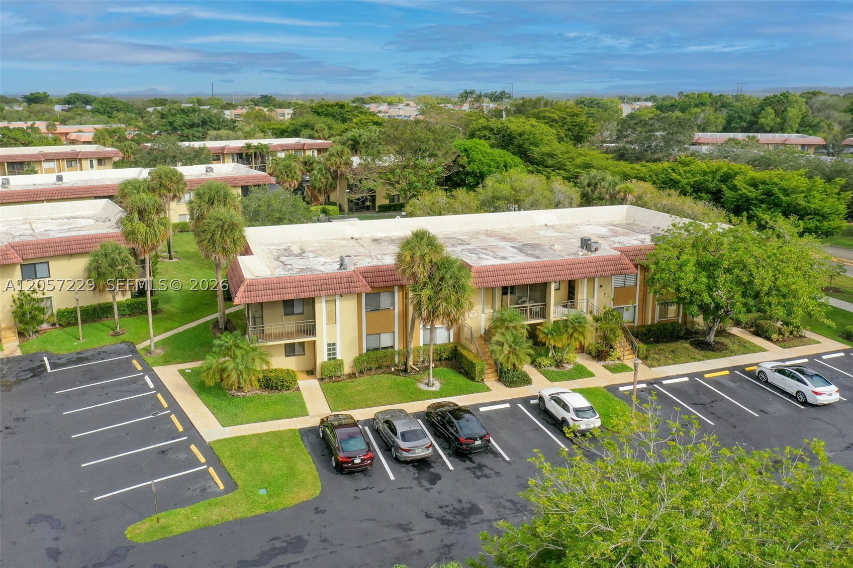 RACQUET CLUB APARTMENTS A - Residential