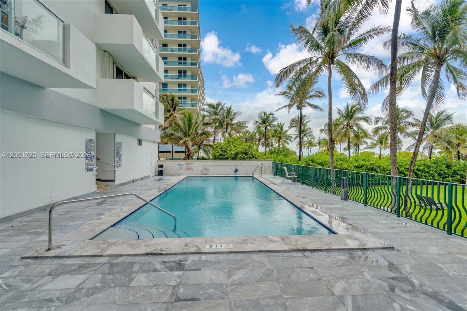 CARLISLE ON THE OCEAN CON - Residential Lease