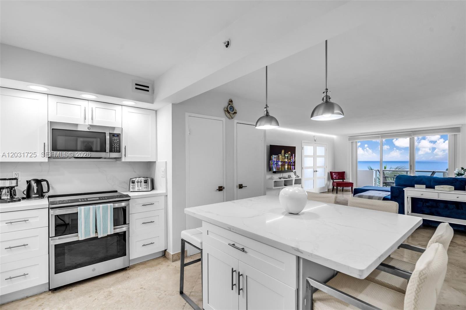 CARLISLE ON THE OCEAN CON - Residential Lease
