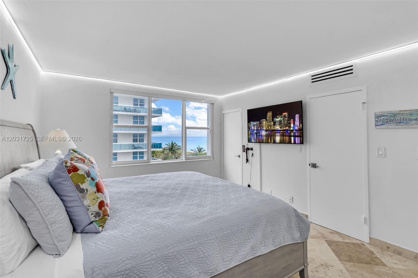 CARLISLE ON THE OCEAN CON - Residential Lease