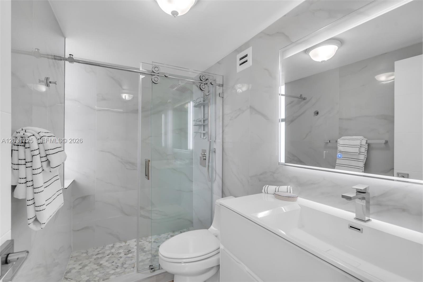 CARLISLE ON THE OCEAN CON - Residential Lease