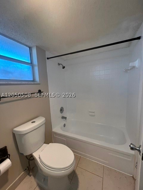 POLYNESIAN GARDENS CONDOM - Residential Lease