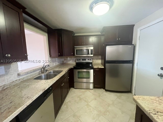 POLYNESIAN GARDENS CONDOM - Residential Lease