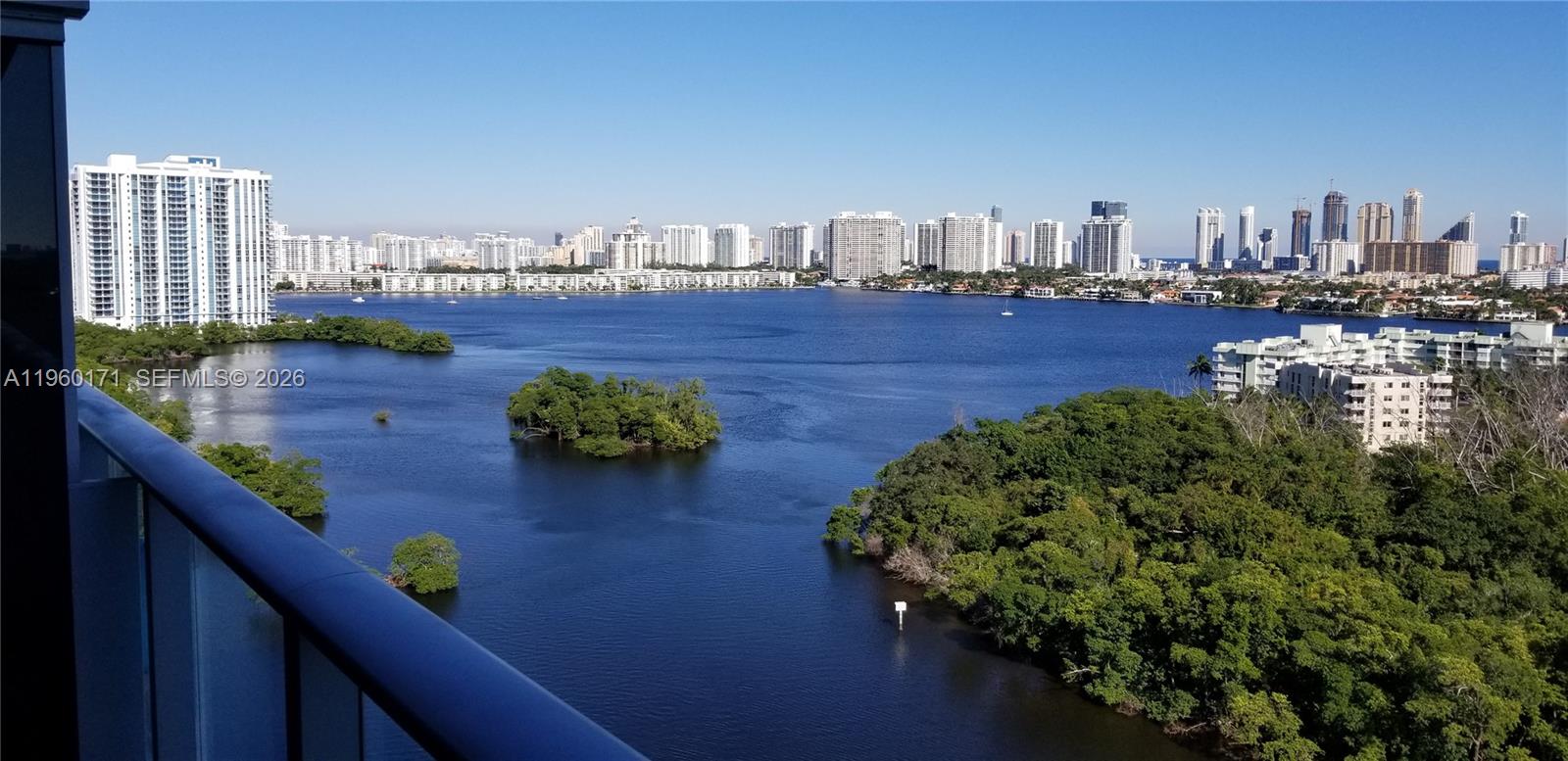 DRASTICALLY REDUCED! THE HARBOUR OFFERS 5-STAR AMENITIES, FRONTING MAUTE LAKE WITH SWEEPING WATER VIEWS AND SUNNY ISLES. IT FEATURES A 2-BEDROOM, 2-BATH + DEN, EURO INSPIRED KITCHEN, MARBLE FLOORS, A JETTED TUB, 2 PARKING SPACES, 1 SELF/ 1 VALET, SURROUNDED BY COASTAL WATERS AND THE NATURAL OASIS OF OLETA RIVER STATE PARK. THE LARGEST URBAN PARK IN FLORIDA. THE INFINITY POOL WITH FLOATING SUNDECK,
DAYBEDS, CANOELAUNCH, SPA, AND FIRE PIT LOUNGE, ALL WITH A RESORT STYLE SERVICE. KIDS AND TEENS HAVE AMENITIES ALL THEIR OWN, SPLASH PARK,
PLAYGROUND, ARCADE ROOM, AND VARIOUS SPORTS COURTS FOR ALL.