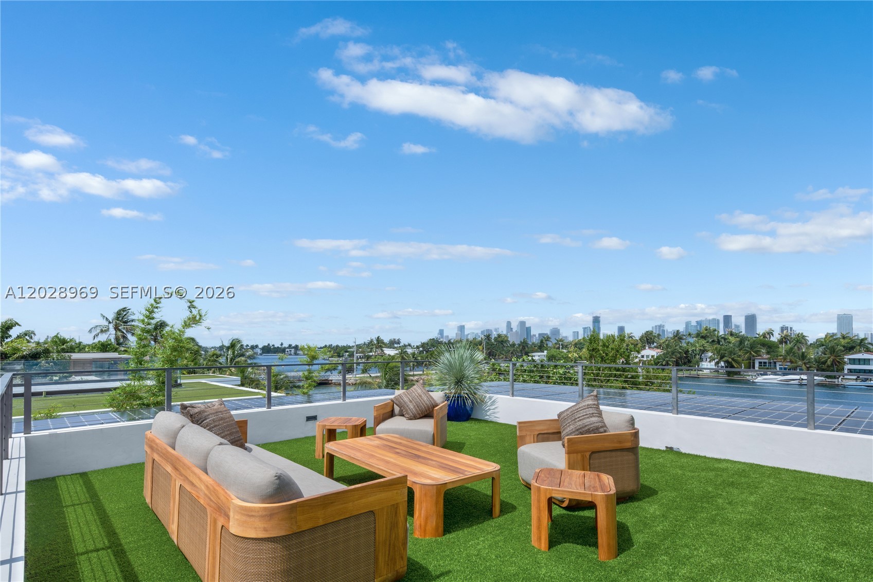 DI LIDO ISLAND - Residential
