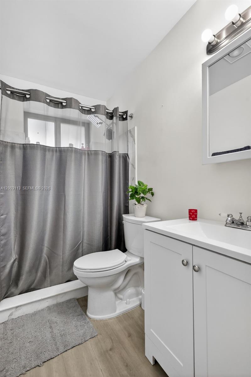 DELCREST PARK - Residential Income