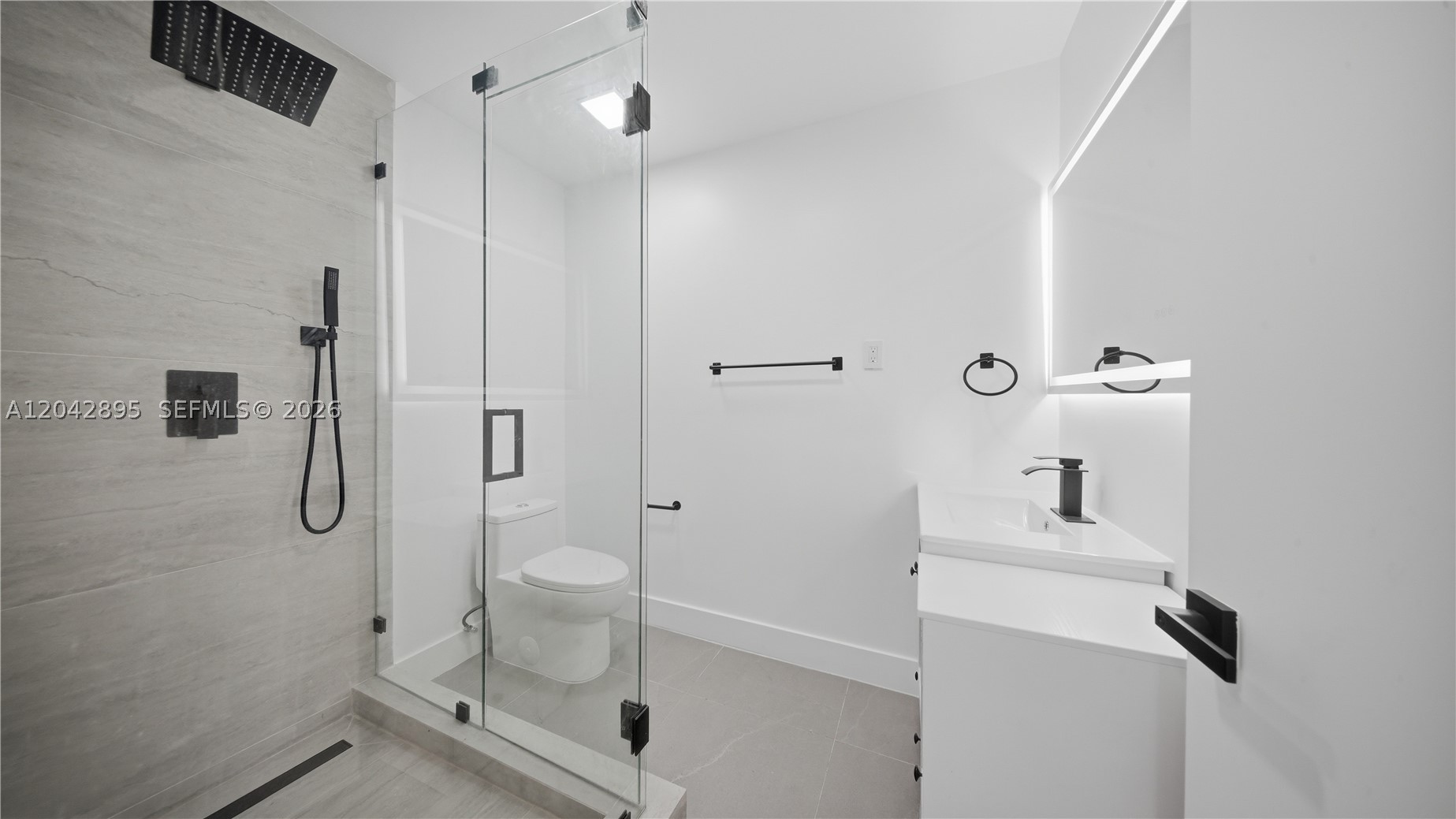 SO MIAMI HEIGHTS ADDN E - Residential