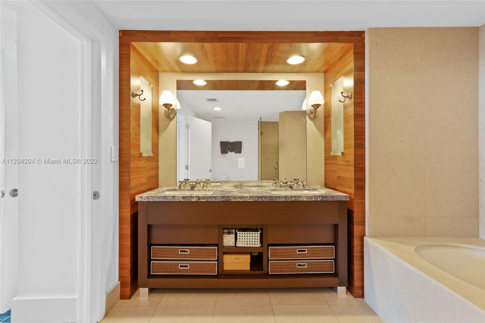 CARILLON CONDO SOUTH - Residential