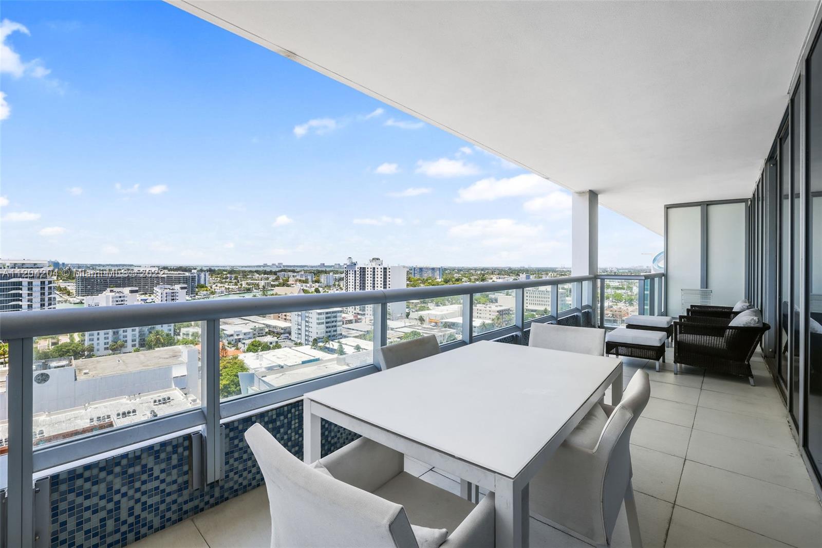 CARILLON CONDO SOUTH - Residential