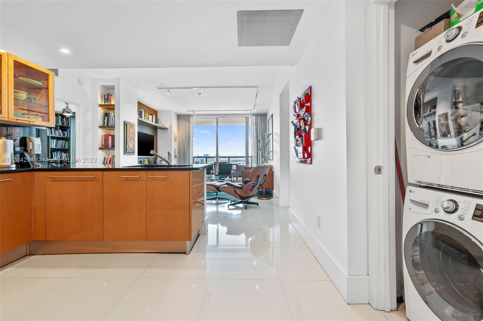 CARILLON CONDO SOUTH - Residential