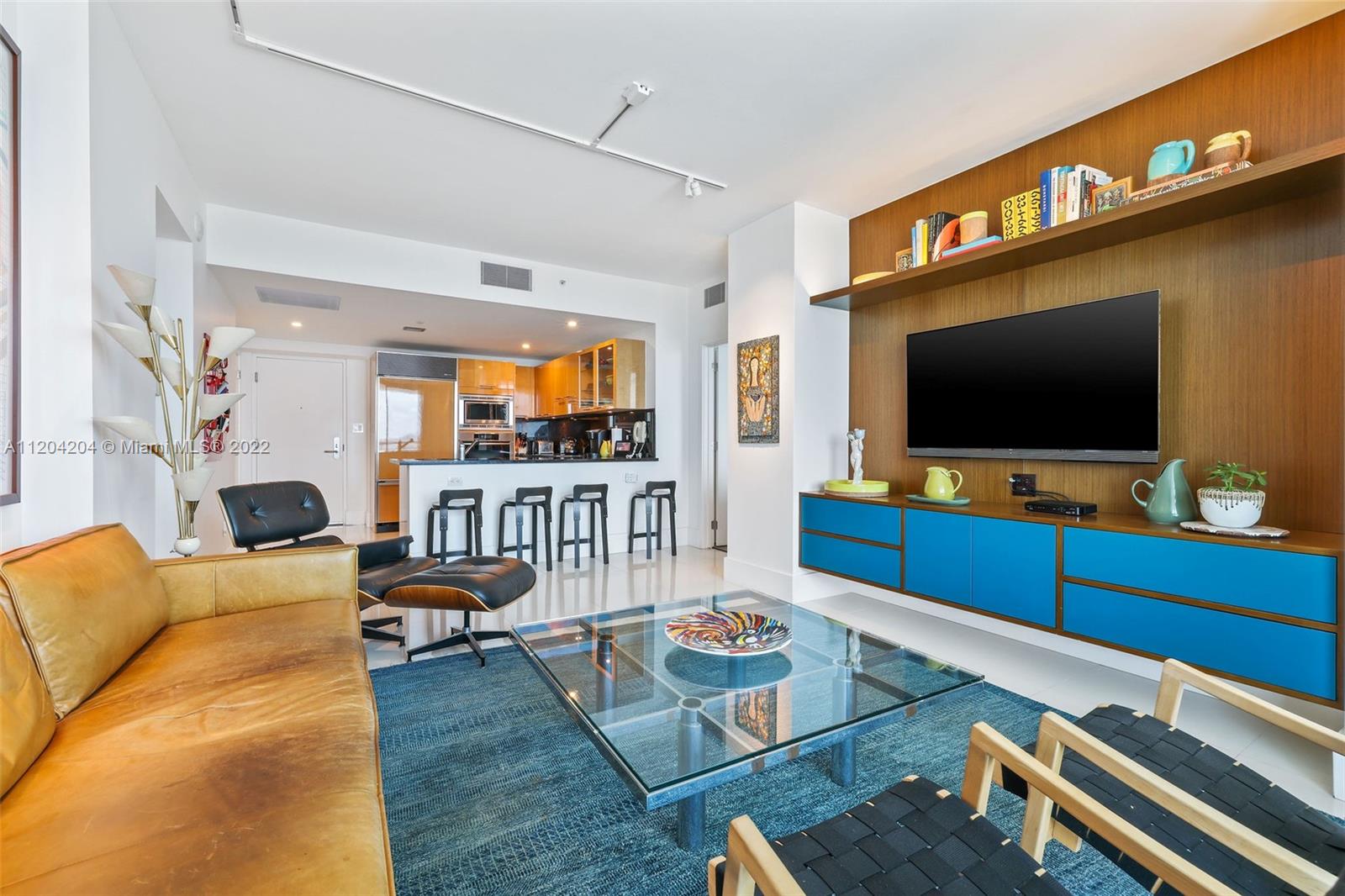 CARILLON CONDO SOUTH - Residential