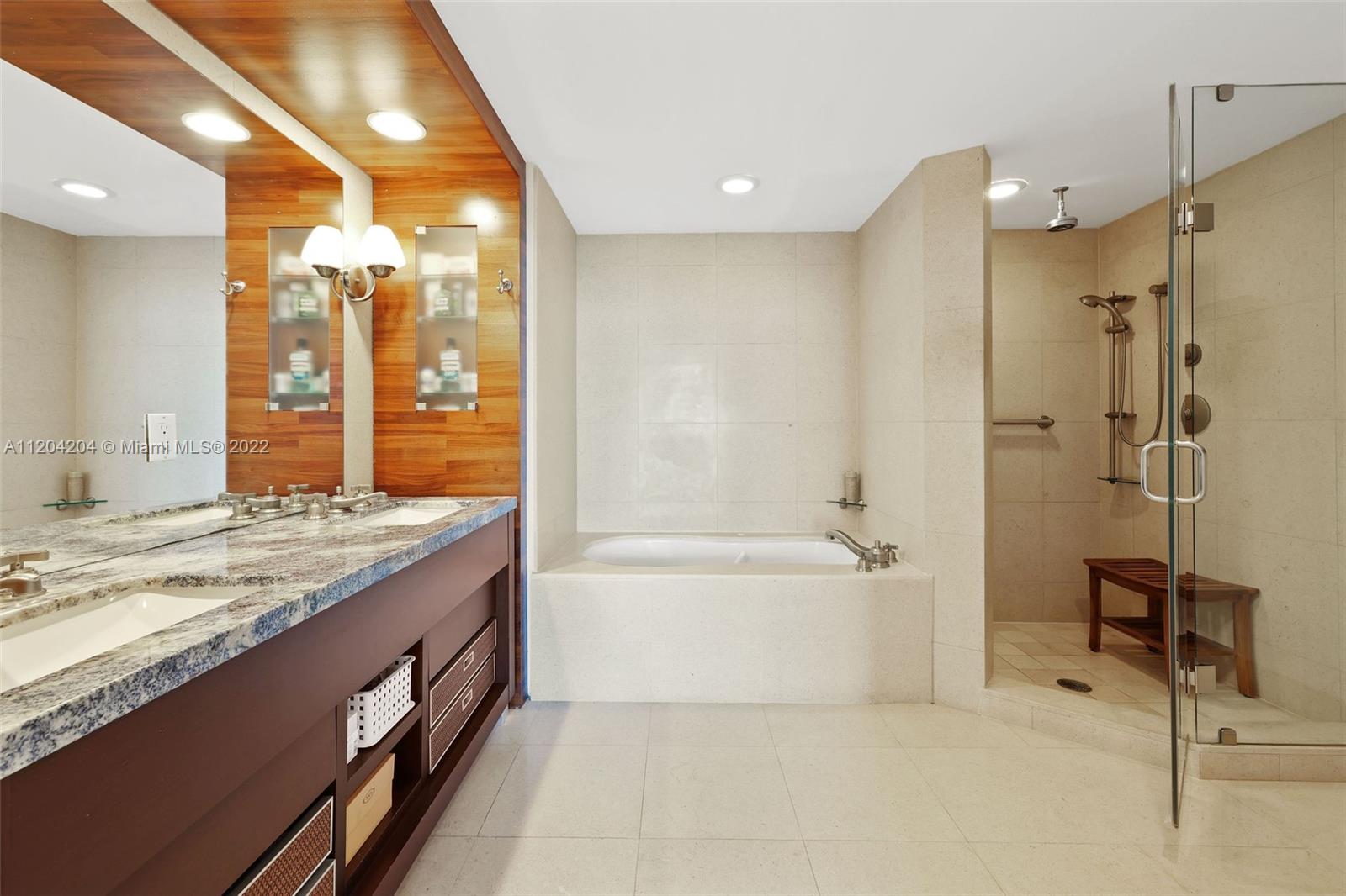 CARILLON CONDO SOUTH - Residential