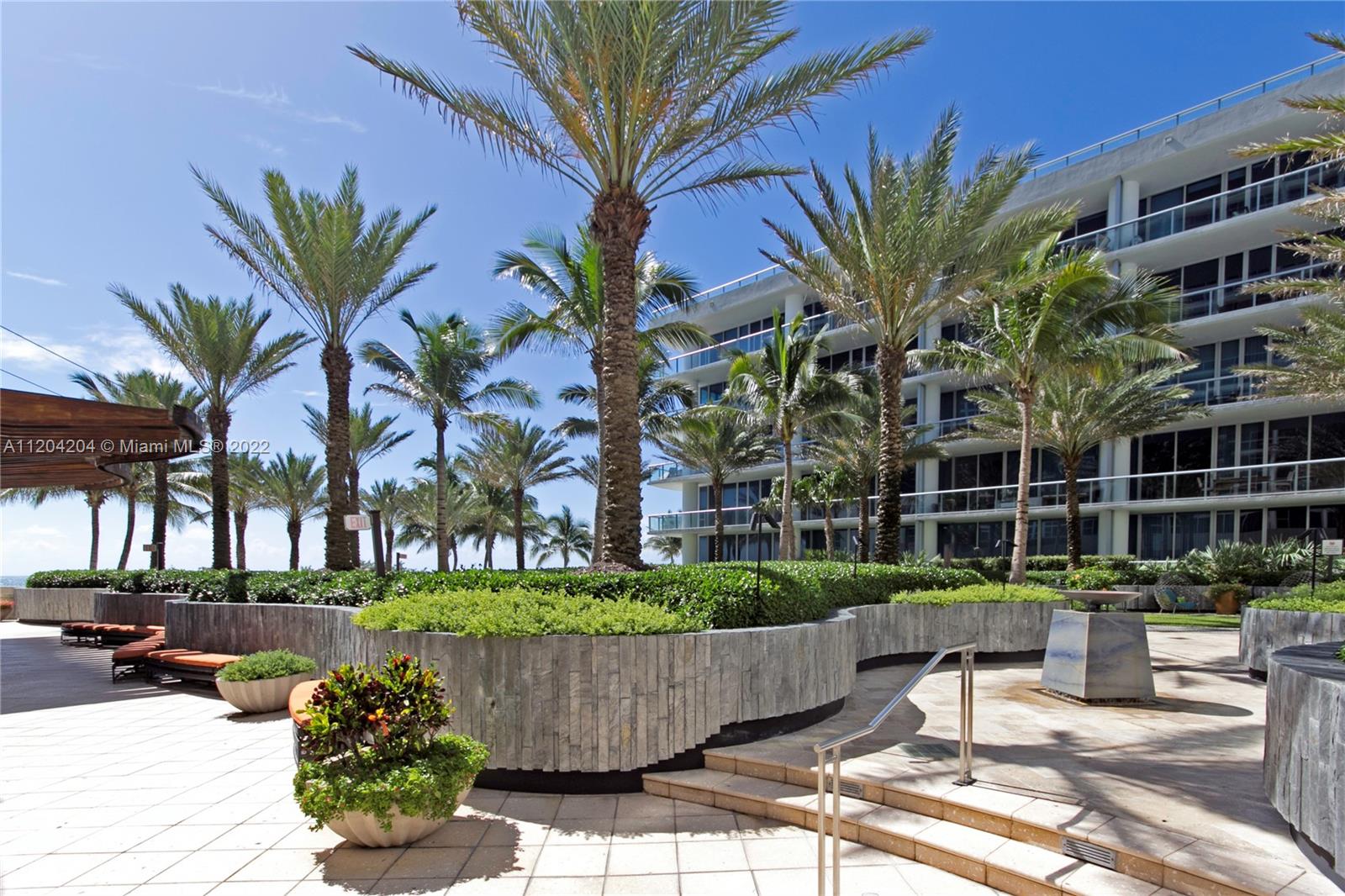 CARILLON CONDO SOUTH - Residential