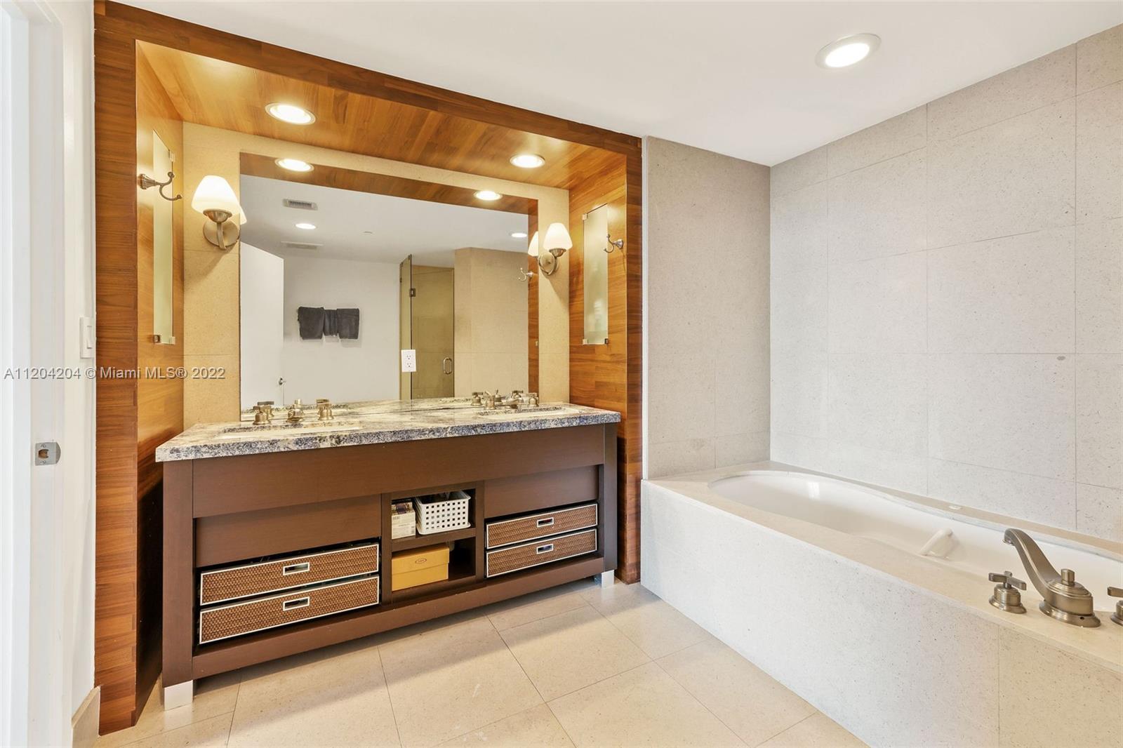 CARILLON CONDO SOUTH - Residential