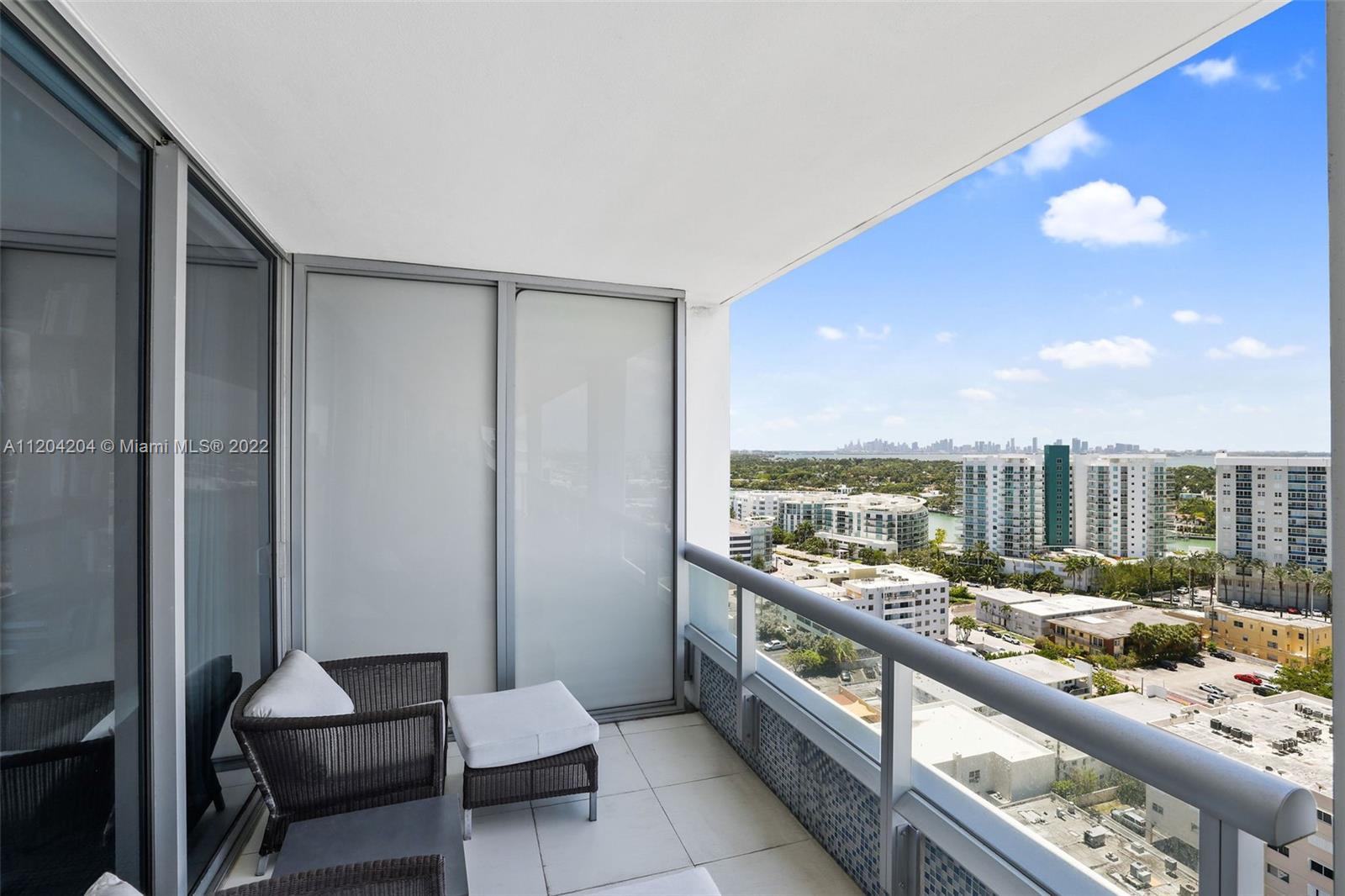 CARILLON CONDO SOUTH - Residential