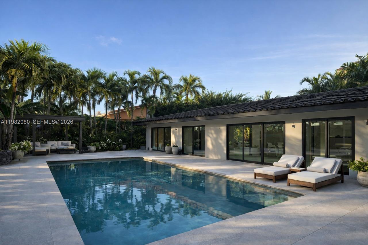 EASTERN SHORES - Residential