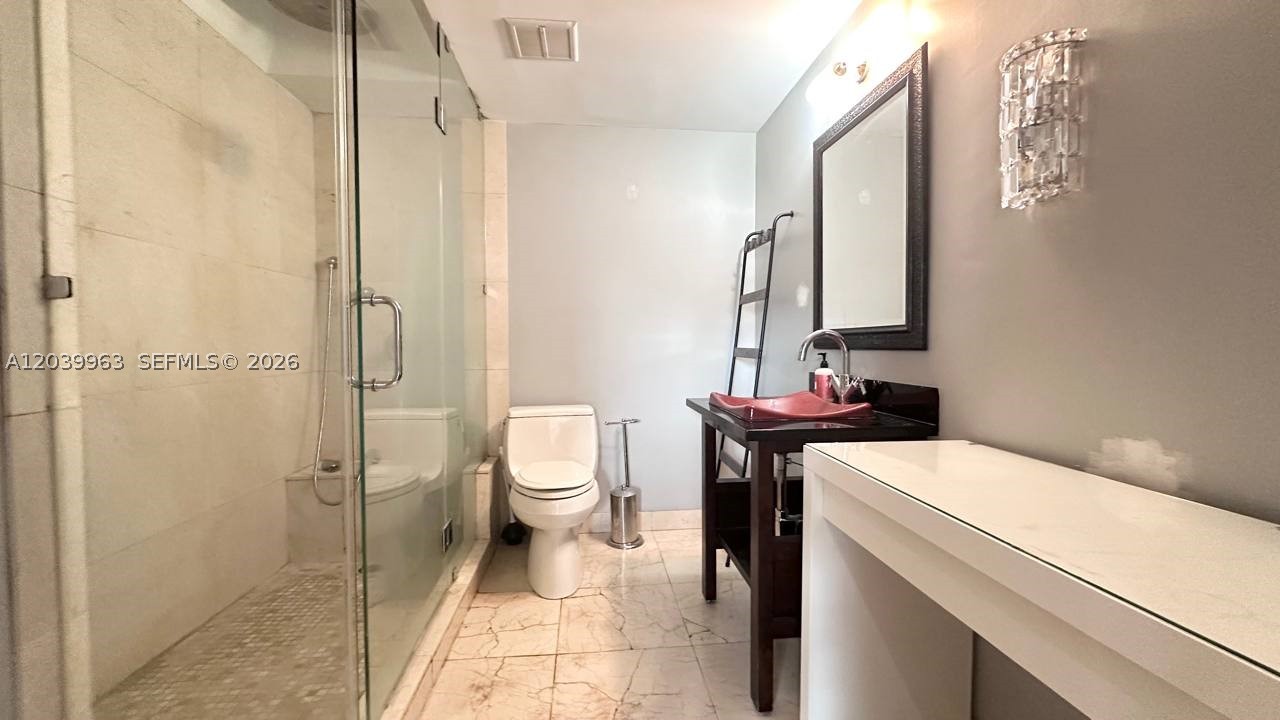 RIVER REACH CONDOMINIUM I - Residential