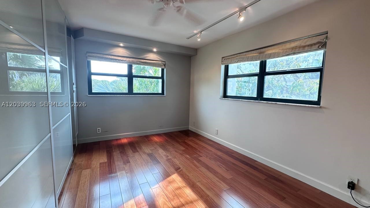 RIVER REACH CONDOMINIUM I - Residential