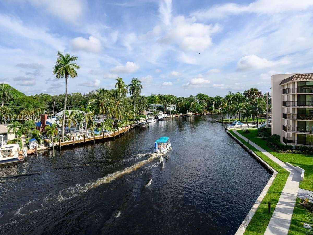 RIVER REACH CONDOMINIUM I - Residential