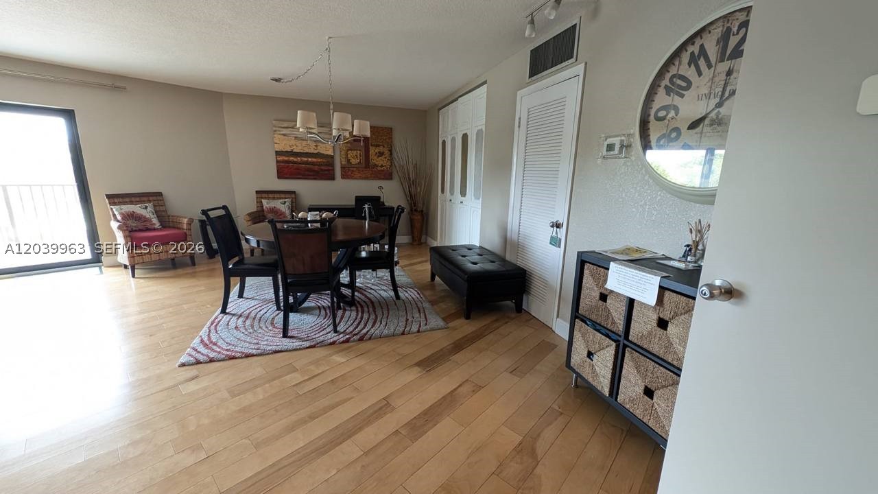 RIVER REACH CONDOMINIUM I - Residential