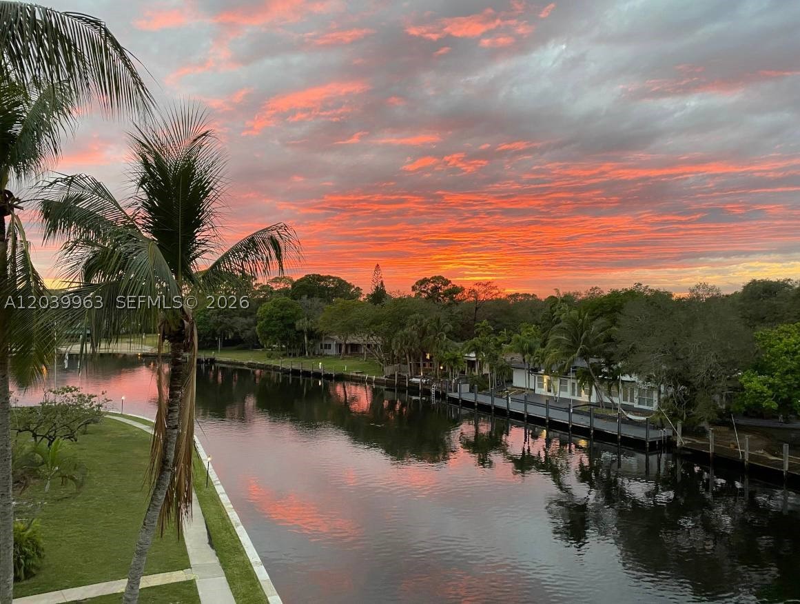 RIVER REACH CONDOMINIUM I - Residential