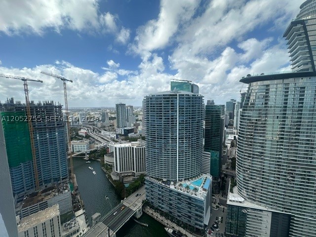 ICONBRICKELL CONDO NO 1 - Residential Lease