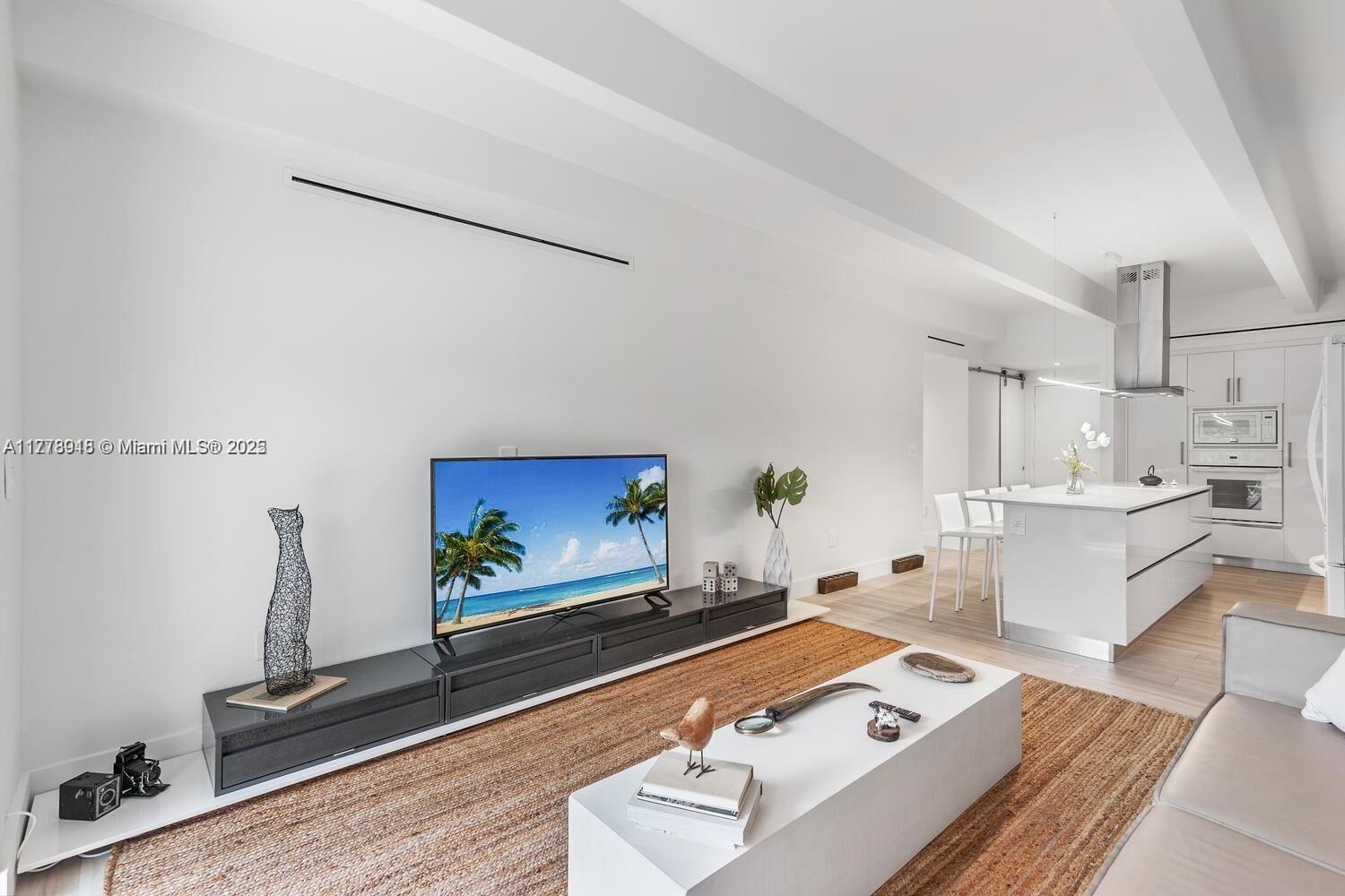 BISCAYNE POINT CONDO - Residential