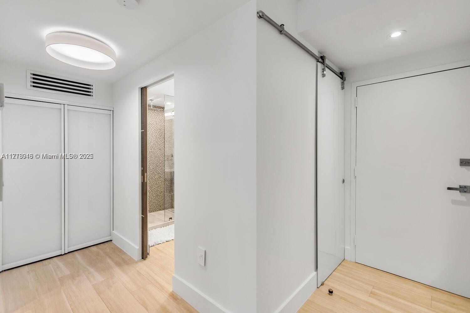 BISCAYNE POINT CONDO - Residential