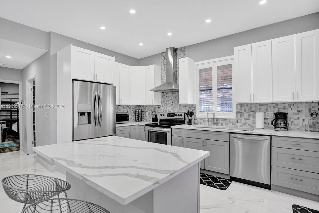 COVE 5TH SEC - Residential