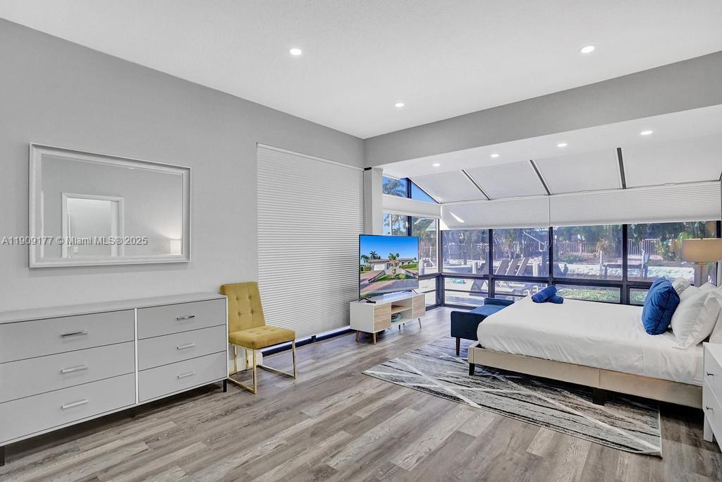 COVE 5TH SEC - Residential