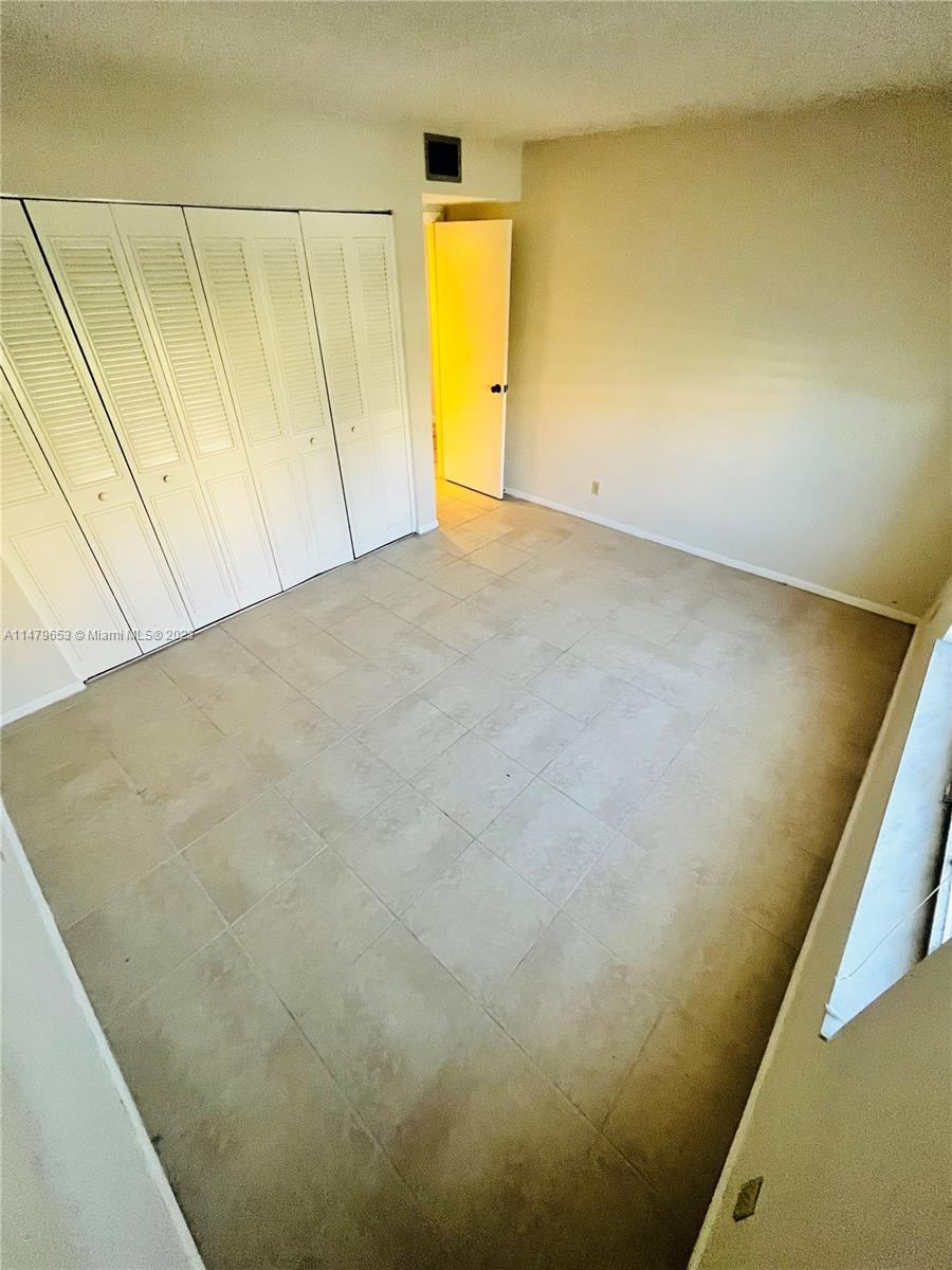 FRENCH QUARTER CONDOMINIU - Residential Lease