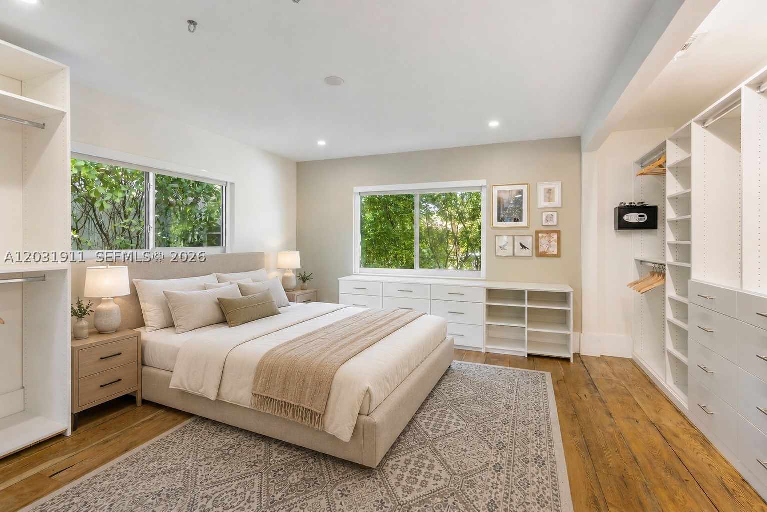 PARK PLAZA - Residential Lease