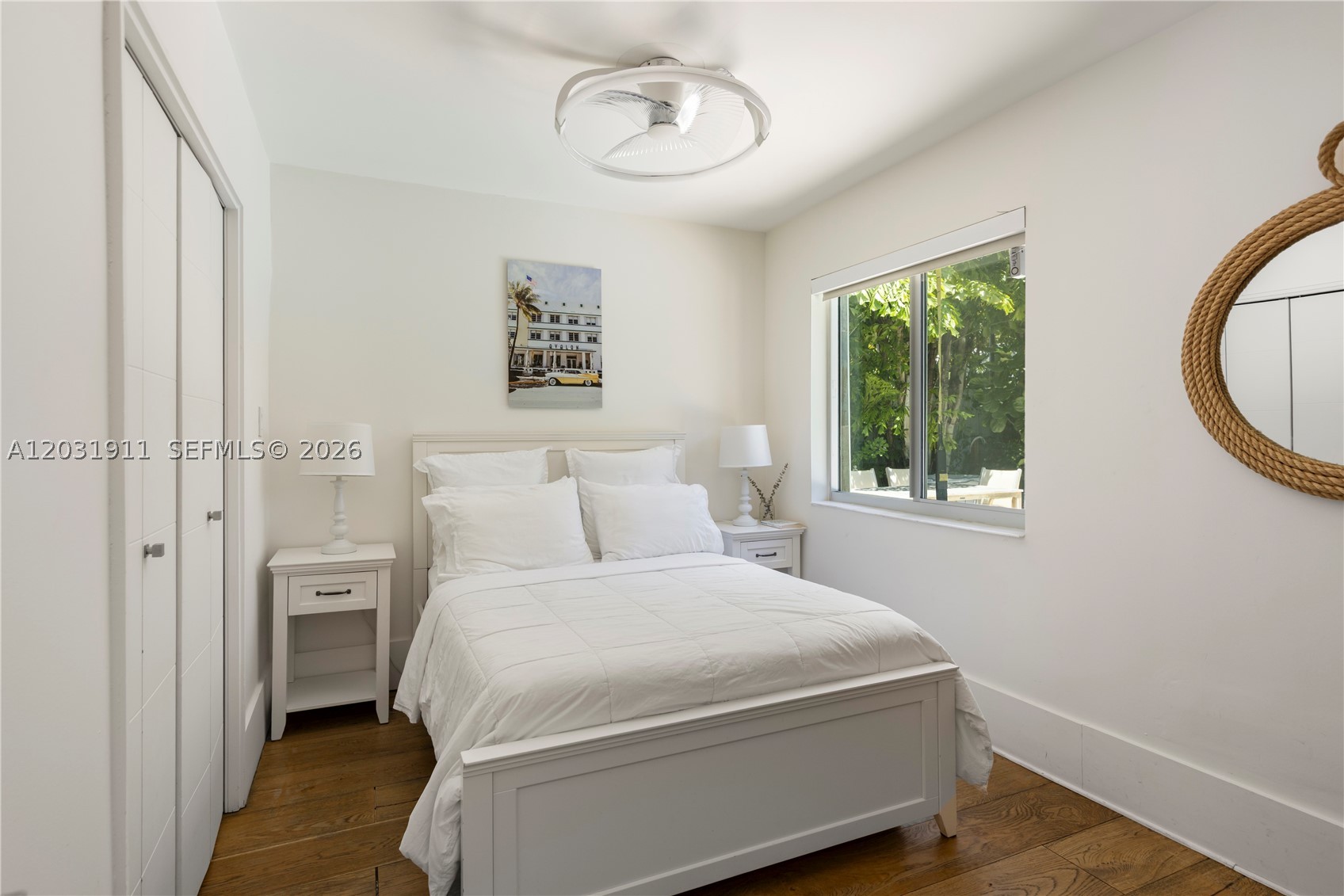 PARK PLAZA - Residential Lease