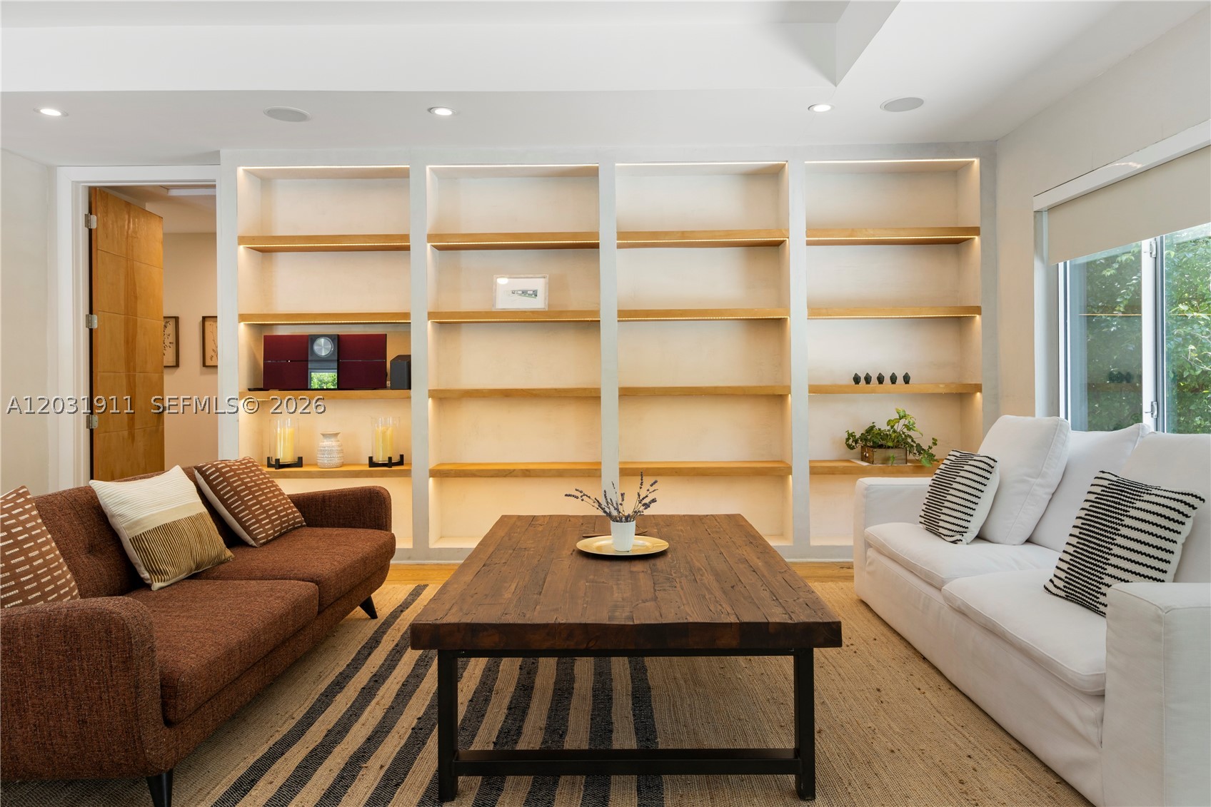 PARK PLAZA - Residential Lease