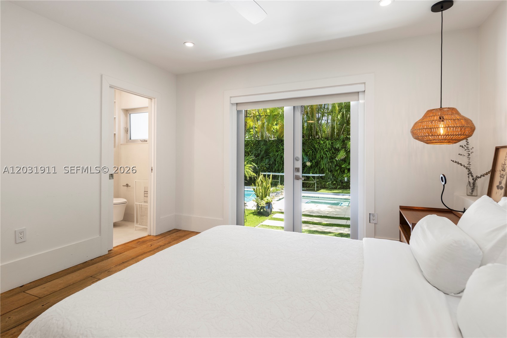 PARK PLAZA - Residential Lease