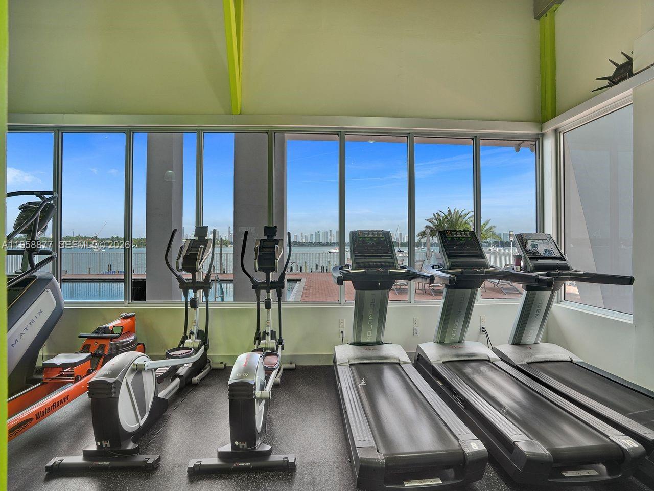 BAYVIEW TERR CONDO - Residential