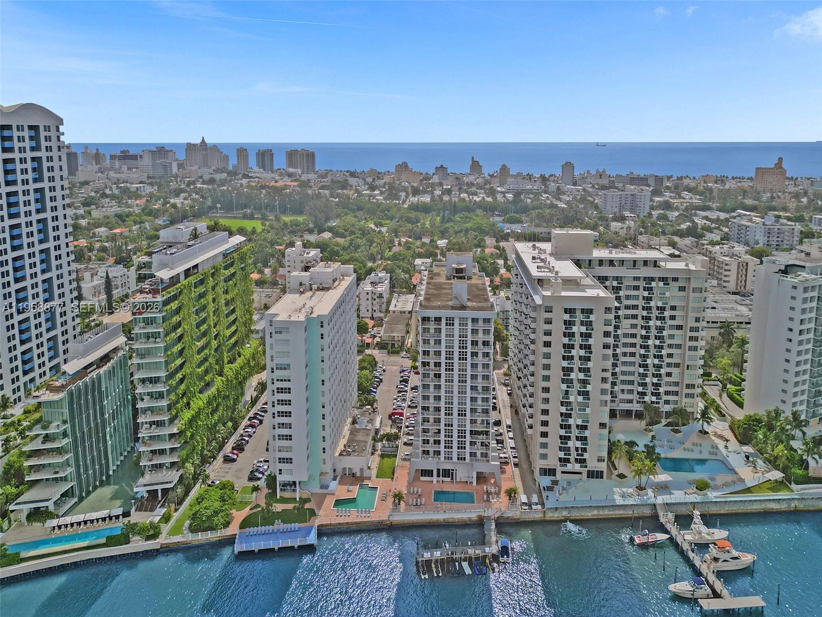 BAYVIEW TERR CONDO - Residential