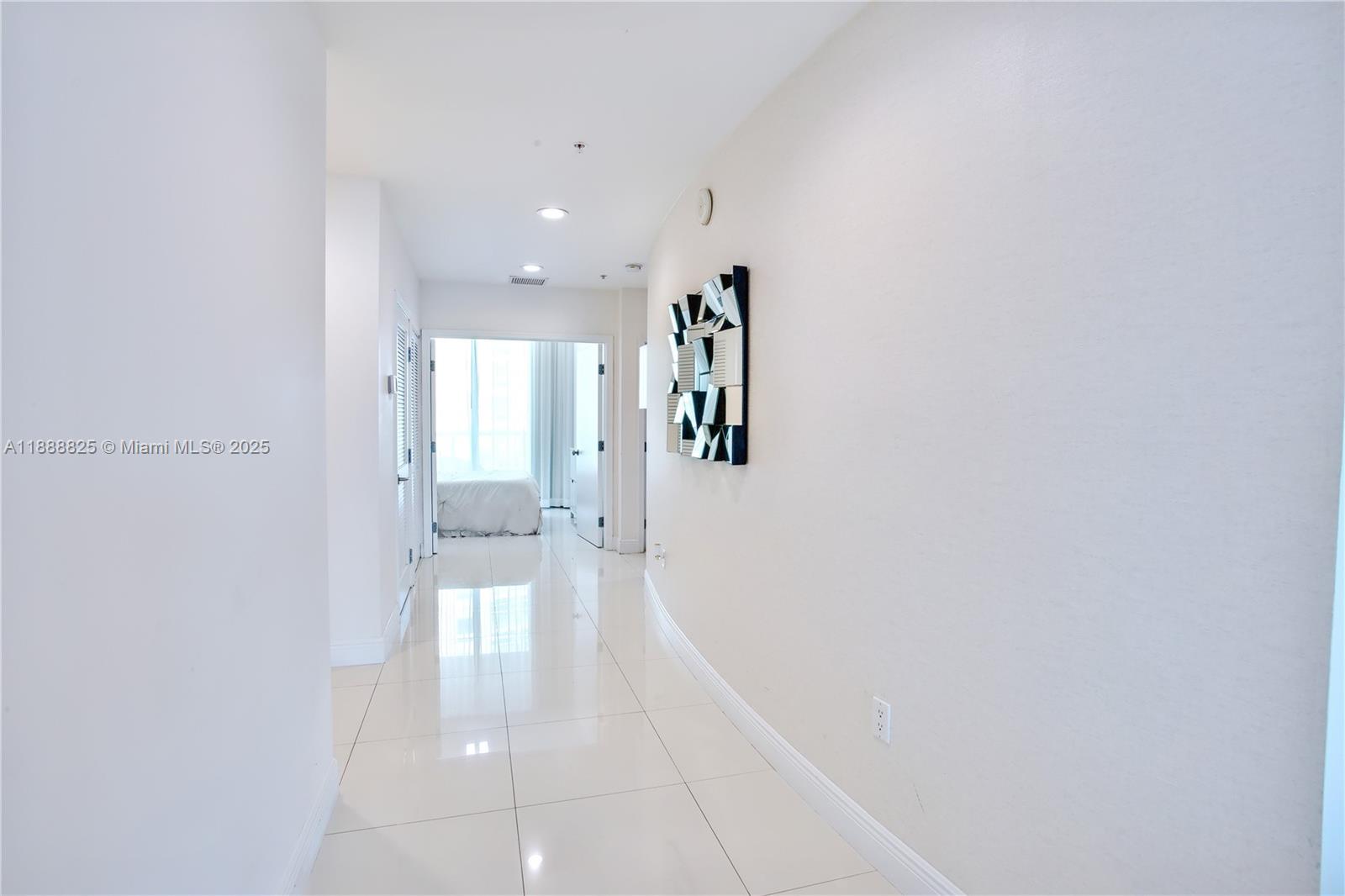 ELOQUENCE ON THE BAY COND - Residential Lease