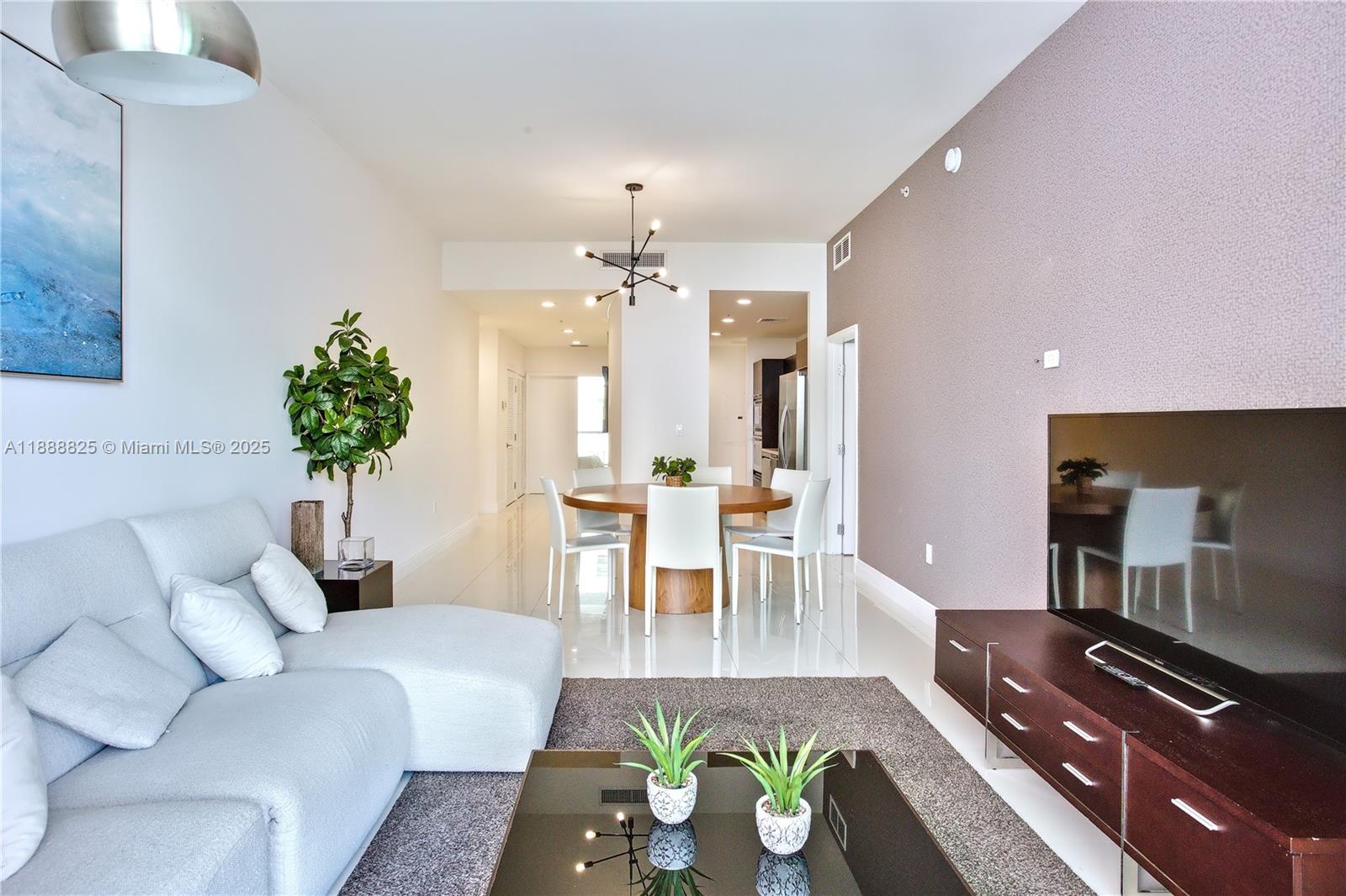 ELOQUENCE ON THE BAY COND - Residential Lease