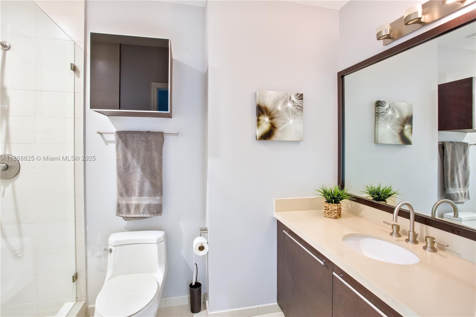 ELOQUENCE ON THE BAY COND - Residential Lease
