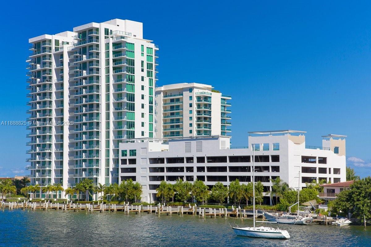 ELOQUENCE ON THE BAY COND - Residential Lease