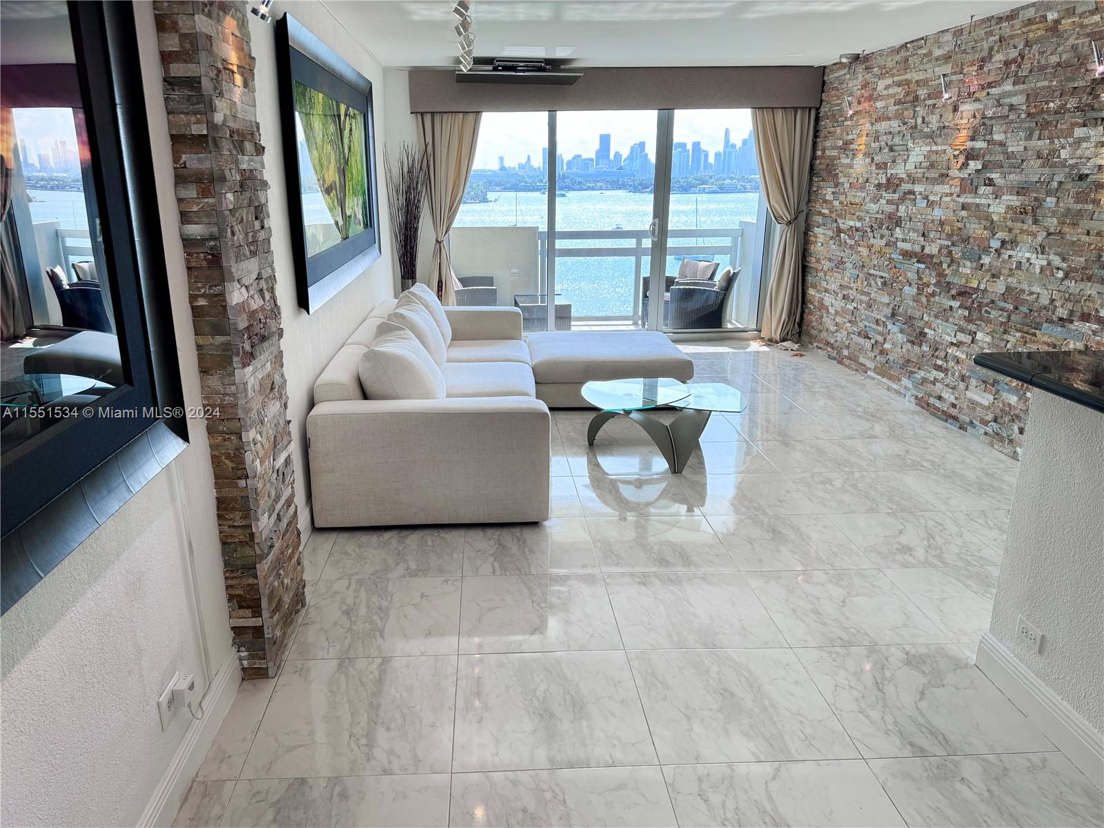 FLAMINGO SOUTH BEACH I CO - Residential Lease