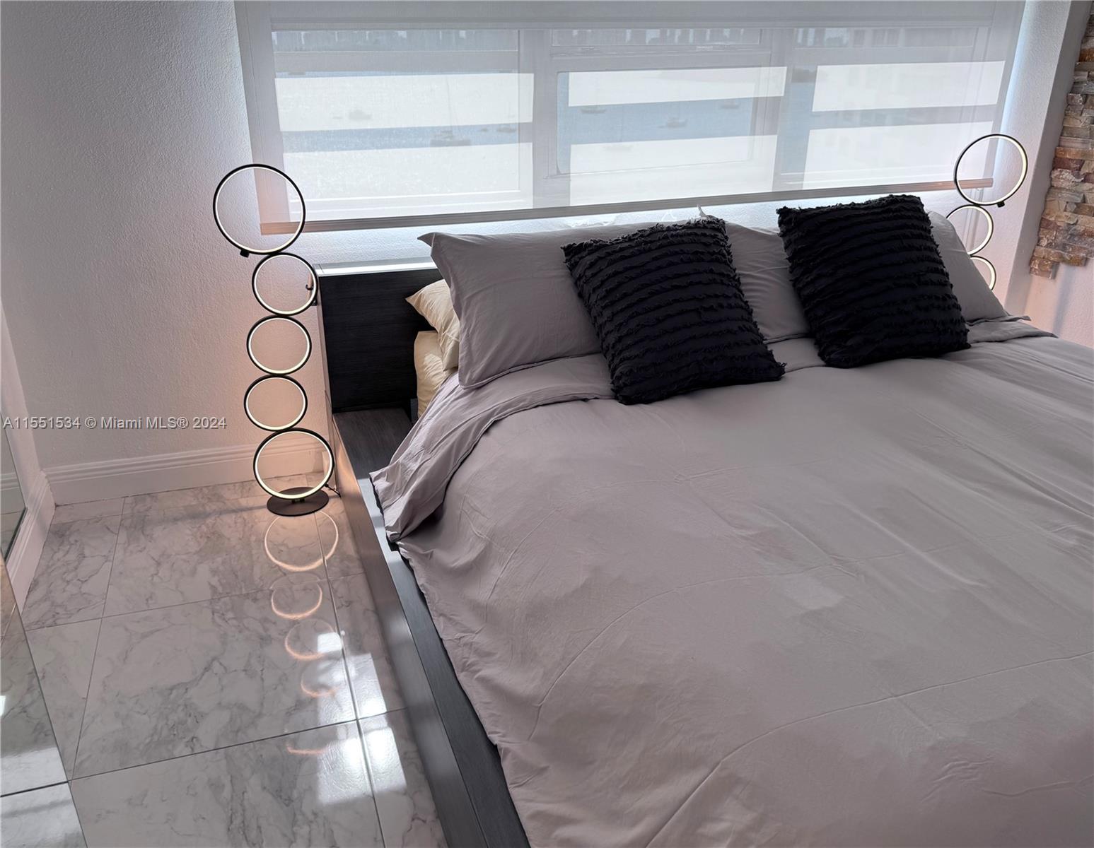 FLAMINGO SOUTH BEACH I CO - Residential Lease