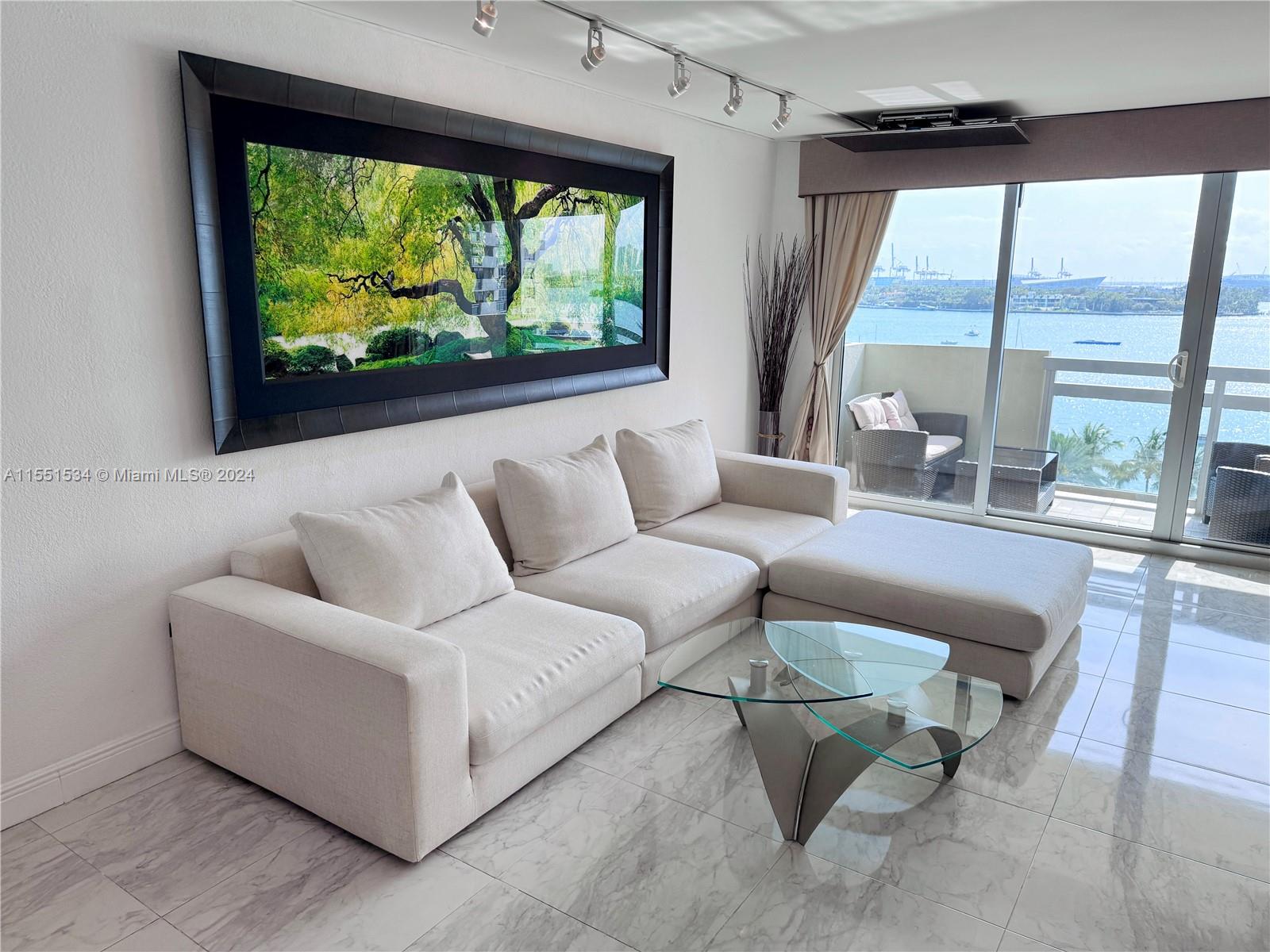 FLAMINGO SOUTH BEACH I CO - Residential Lease